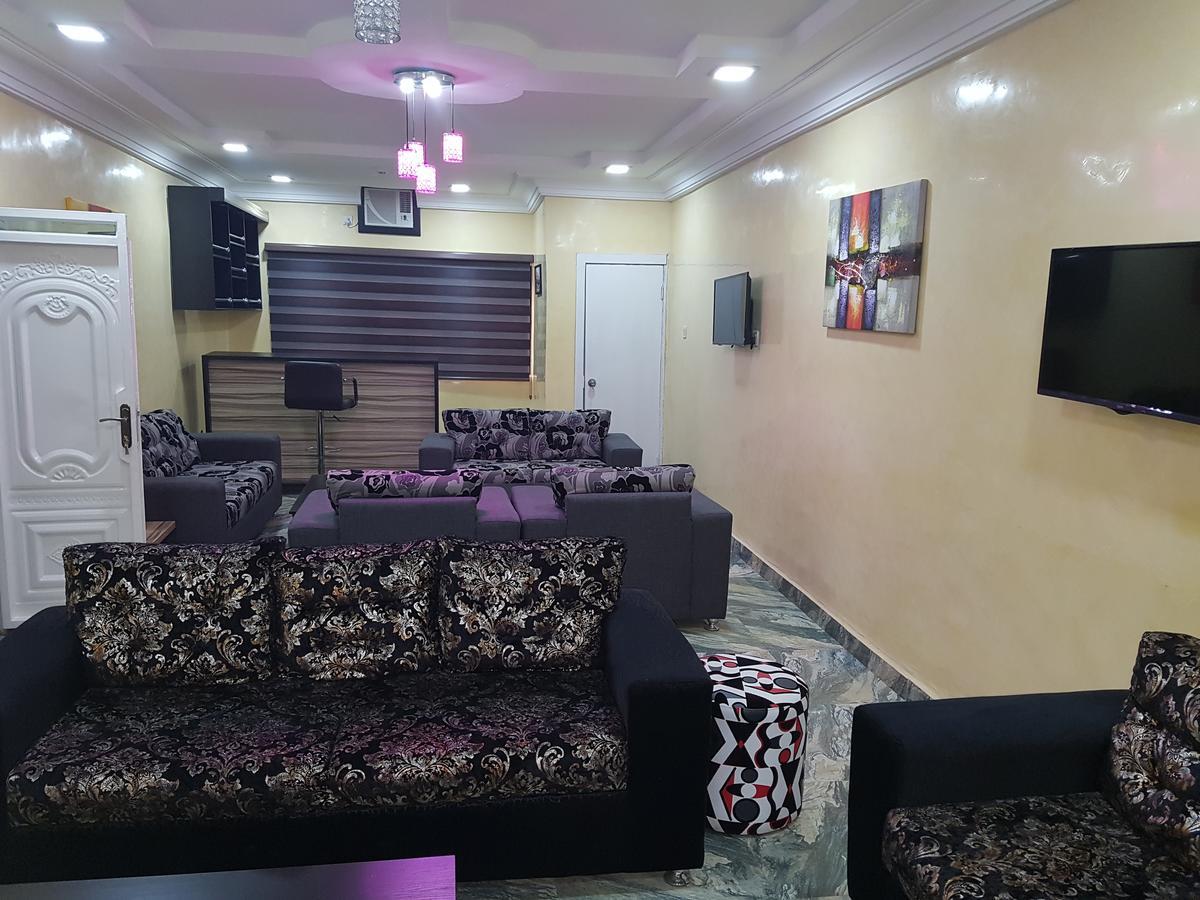 The Resident Hotel Owerri Екстер'єр фото